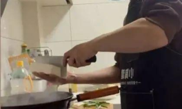 做饭阿姨,做饭阿姨在现代生活中的角色与价值”