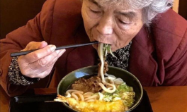 娱乐吃瓜酱老人头像是谁,揭秘“娱乐吃瓜酱老人”头像背后的神秘人物